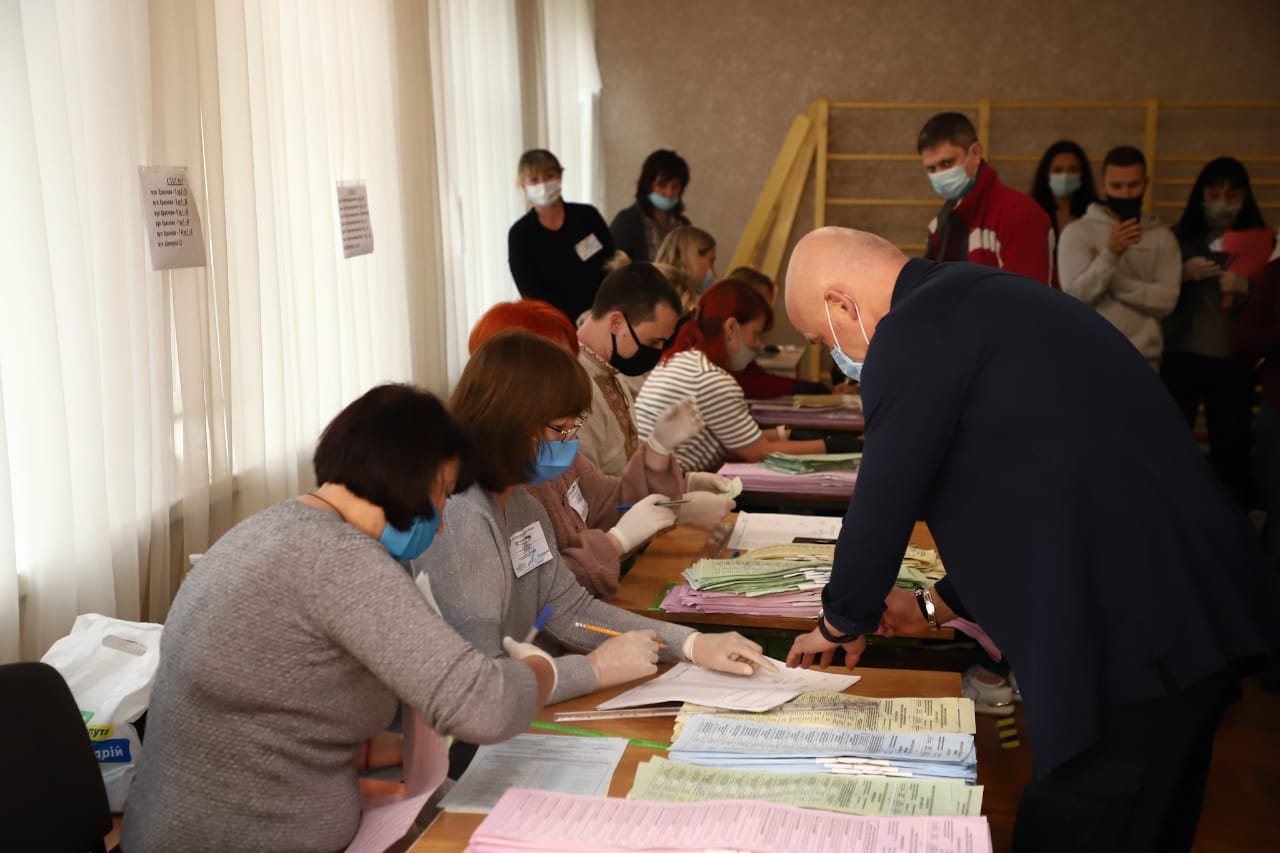 Труханов проголосував на місцевих виборах